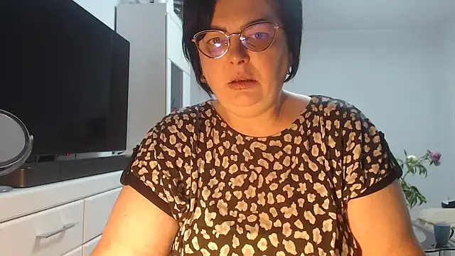 Amandamuller1982 online show from May 31, 2026, 9:59 pm