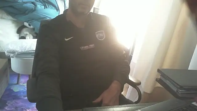 Snapshot of shyfrenchcock1 chatting on November 29, 2025, 2:28 pm shyfrenchcock1 online show from November 29, 2025, 2:28 pm