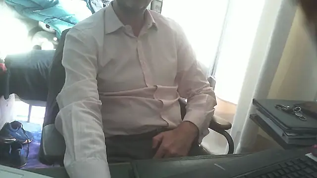 Snapshot of shyfrenchcock1 chatting on November 28, 2025, 10:48 am shyfrenchcock1 online show from November 28, 2025, 10:48 am