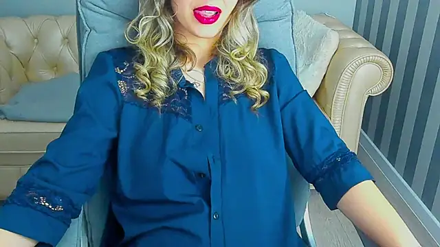 SashaBloom   online show from March 19, 2025, 5:17 pm