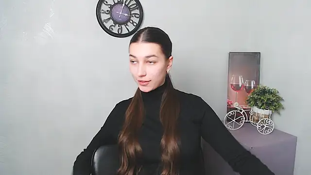 KarolinaRosse  online show from February 13, 2025, 6:52 am