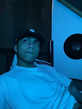 SkinnyHot444 online show from January 23, 2025, 3:22 pm