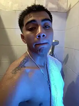 SkinnyHot444 online show from December 7, 2024, 10:39 am