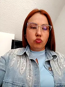 VIOLETA-25  online show from February 15, 2025, 10:00 pm