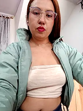 VIOLETA-25  online show from March 3, 2025, 5:09 pm