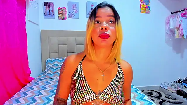 Snapshot of Miranda-brow chatting on January 12, 2025, 4:08 pm Miranda-brow online show from January 12, 2025, 4:08 pm