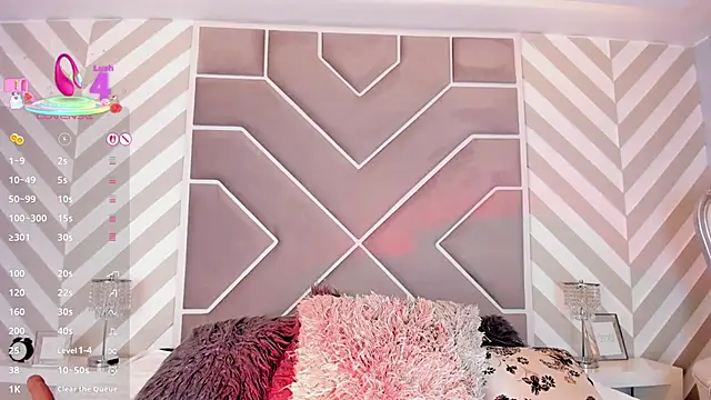 Snapshot of ChloeTayylor_ chatting on October 30, 2025, 7:55 pm ChloeTayylor online show from October 30, 2025, 7:55 pm