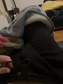 jessieandjames29 online show from March 22, 2025, 4:58 pm