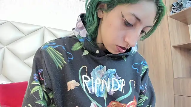 Snapshot of Im_gaia chatting on November 15, 2025, 12:31 pm Im gaia online show from November 15, 2025, 12:31 pm