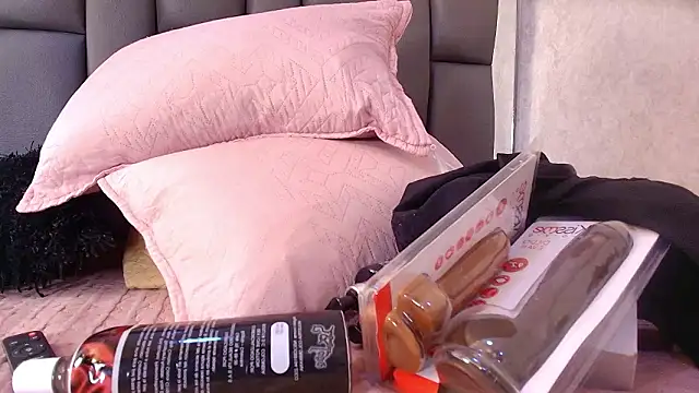 Amy wats0n online show from March 18, 2026, 7:15 pm