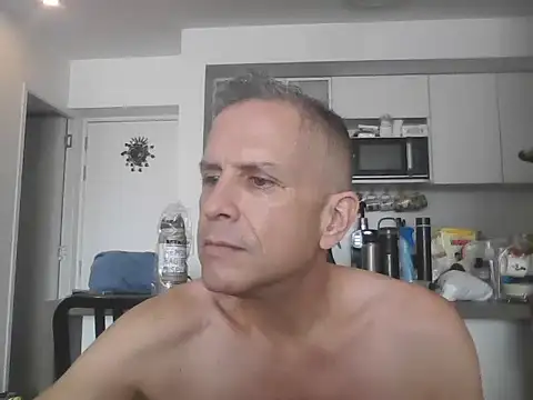 Diegoperrote682661 online show from September 18, 2025, 4:21 pm