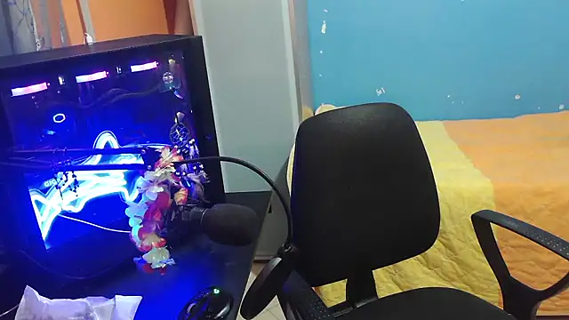 Snapshot of Badboyi1997 chatting on October 25, 2025, 7:36 pm Badboyi1997 online show from October 25, 2025, 7:36 pm