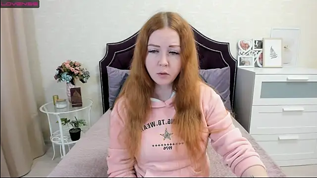 BettyBloom69 online show from February 20, 2025, 4:39 am