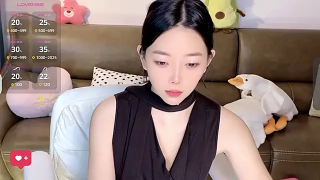 Yilin1999 online show from March 10, 2025, 3:20 pm