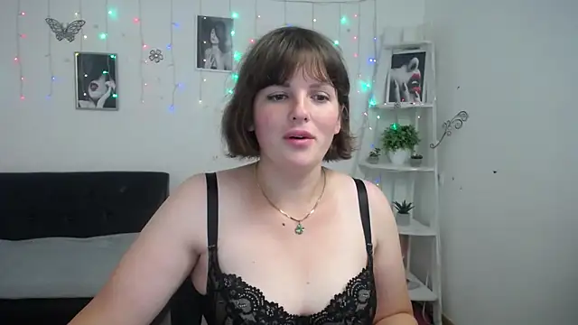 StaceyLex online show from September 10, 2025, 5:28 am