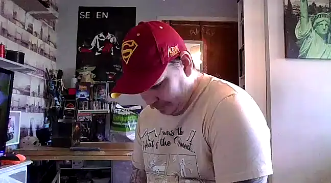 Snapshot of ArcanceTheo82 chatting on January 9, 2025, 11:47 am ArcanceTheo82 online show from January 9, 2025, 11:47 am