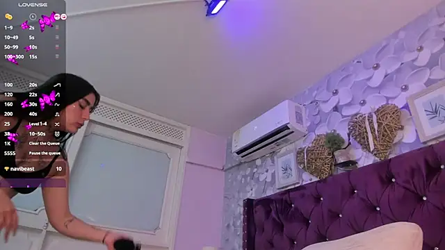 Snapshot of elodie_walker chatting on February 11, 2026, 11:48 pm elodie walker online show from February 11, 2026, 11:48 pm