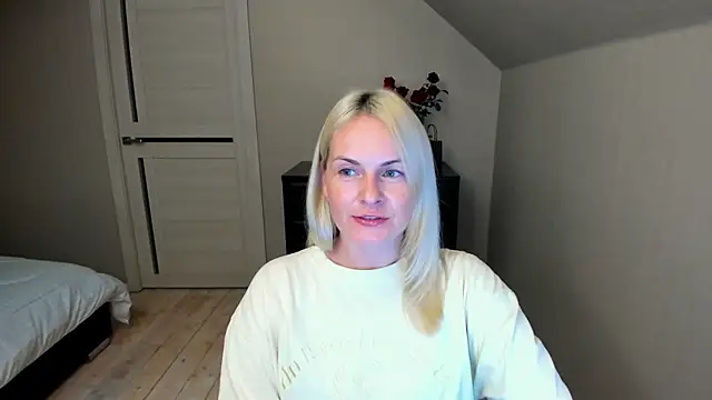 Alicee Gracee online show from September 27, 2025, 6:25 pm