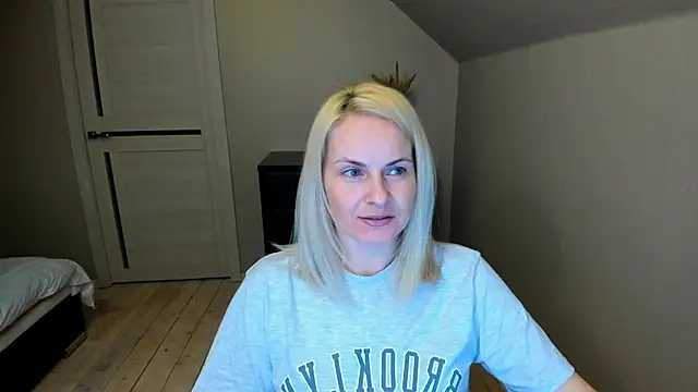 Alicee Gracee online show from February 25, 2025, 7:06 pm