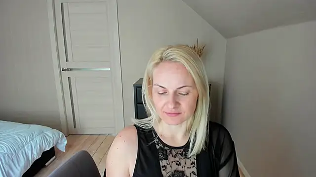 Alicee Gracee online show from February 26, 2025, 6:48 pm