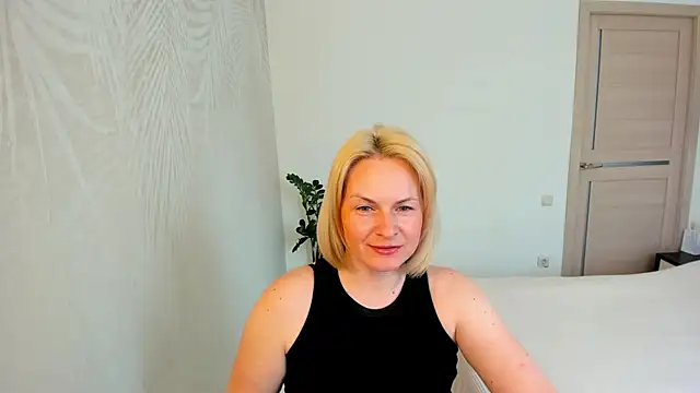 Alicee Gracee online show from April 24, 2026, 9:55 am