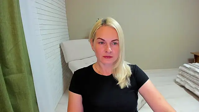 Alicee Gracee online show from September 26, 2025, 4:58 pm