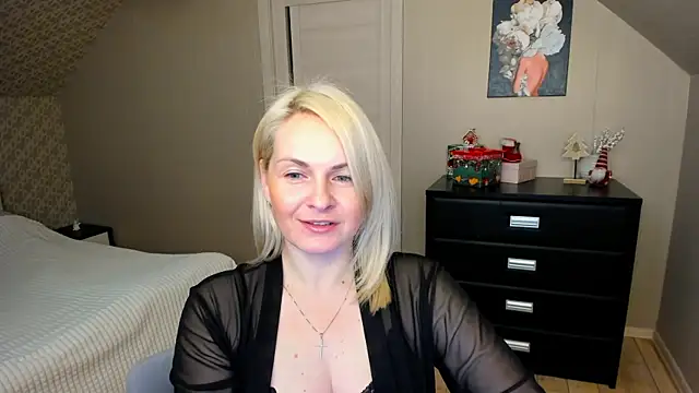 Alicee Gracee online show from December 5, 2025, 8:39 pm