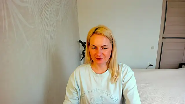 Alicee Gracee online show from March 26, 2026, 10:46 am