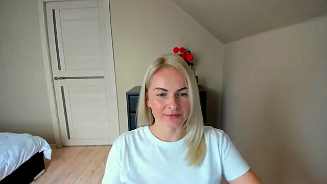 Alicee Gracee online show from October 6, 2025, 9:32 am