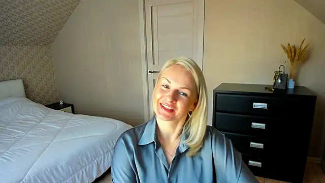 Alicee Gracee online show from November 14, 2025, 7:12 am