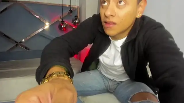 Lucii fer  online show from March 1, 2026, 12:27 pm