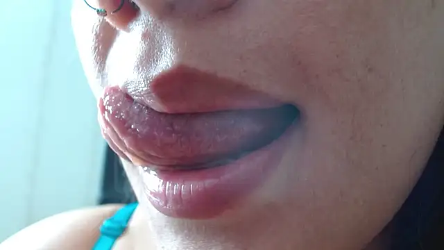 miss evoleth2 online show from November 26, 2025, 3:23 pm