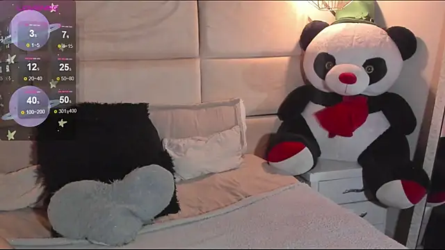 Nathaliajonees online show from November 15, 2025, 12:31 pm