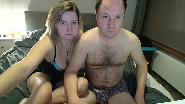 Snapshot of CoupleKitty chatting on December 1, 2024, 8:36 pm CoupleKitty online show from December 1, 2024, 8:36 pm