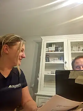 Snapshot of CoupleKitty chatting on October 12, 2025, 8:43 pm CoupleKitty online show from October 12, 2025, 8:43 pm