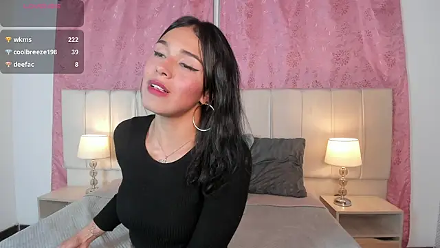 Snapshot of Malory_st chatting on January 23, 2025, 2:02 am Malory st online show from January 23, 2025, 2:02 am