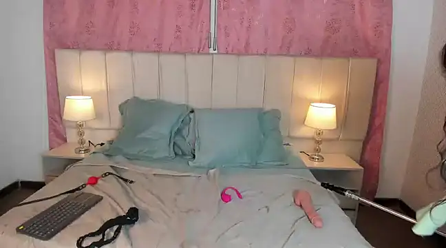 Snapshot of Malory_st chatting on February 1, 2025, 1:23 am Malory st online show from February 1, 2025, 1:23 am