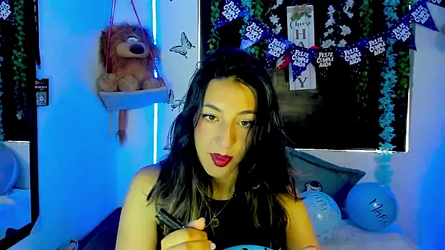 queen-natty online show from March 3, 2026, 1:51 pm