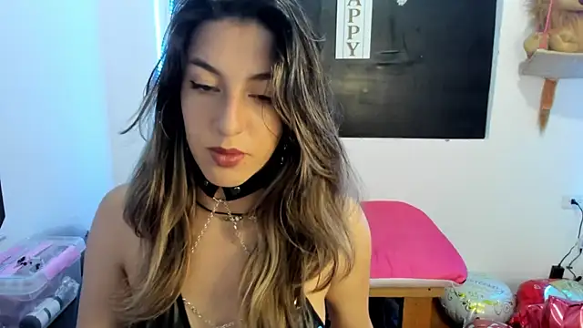 queen-natty online show from February 6, 2025, 4:42 am