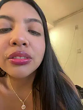 nicole fisherr online show from July 29, 2026, 10:20 pm