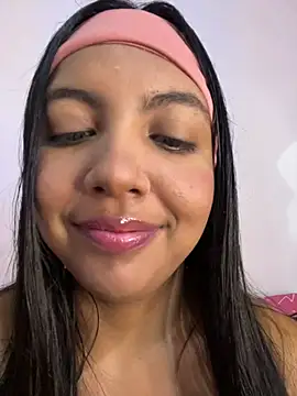 nicole fisherr online show from June 15, 2026, 2:12 am