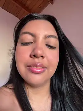 nicole fisherr online show from June 20, 2026, 8:14 pm