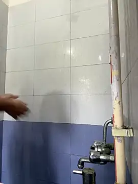 Snapshot of Rahulroy96 chatting on January 18, 2026, 3:54 am Rahulroy96 online show from January 18, 2026, 3:54 am