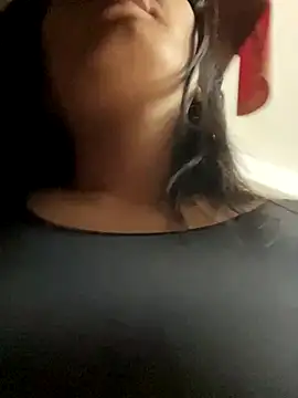 Snapshot of Bella0815 chatting on December 1, 2025, 12:06 pm Bella0815 online show from December 1, 2025, 12:06 pm