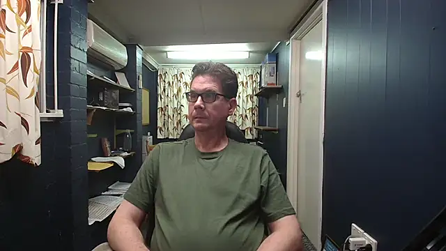 Snapshot of tilobinder chatting on February 26, 2026, 2:06 pm tilobinder online show from February 26, 2026, 2:06 pm