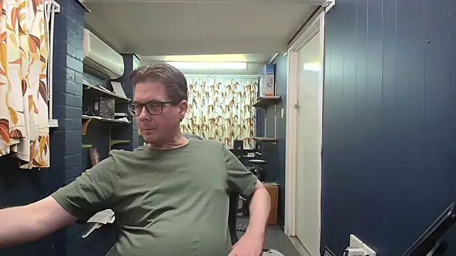 Snapshot of tilobinder chatting on March 15, 2026, 2:46 pm tilobinder online show from March 15, 2026, 2:46 pm