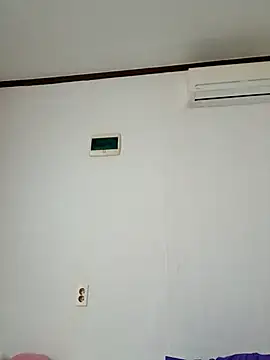 Snapshot of hello098712 chatting on November 5, 2025, 9:23 am hello098712 online show from November 5, 2025, 9:23 am