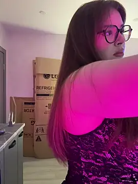 Snapshot of CutiePie3 chatting on December 22, 2025, 8:31 pm CutiePie3 online show from December 22, 2025, 8:31 pm