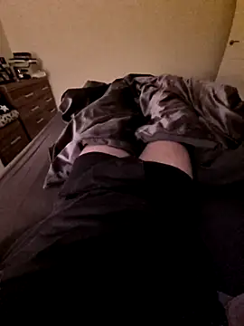 Snapshot of realityyshowww chatting on December 10, 2024, 5:33 pm realityyshowww online show from December 10, 2024, 5:33 pm