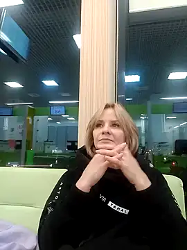 Milen Milf online show from December 13, 2024, 1:33 pm